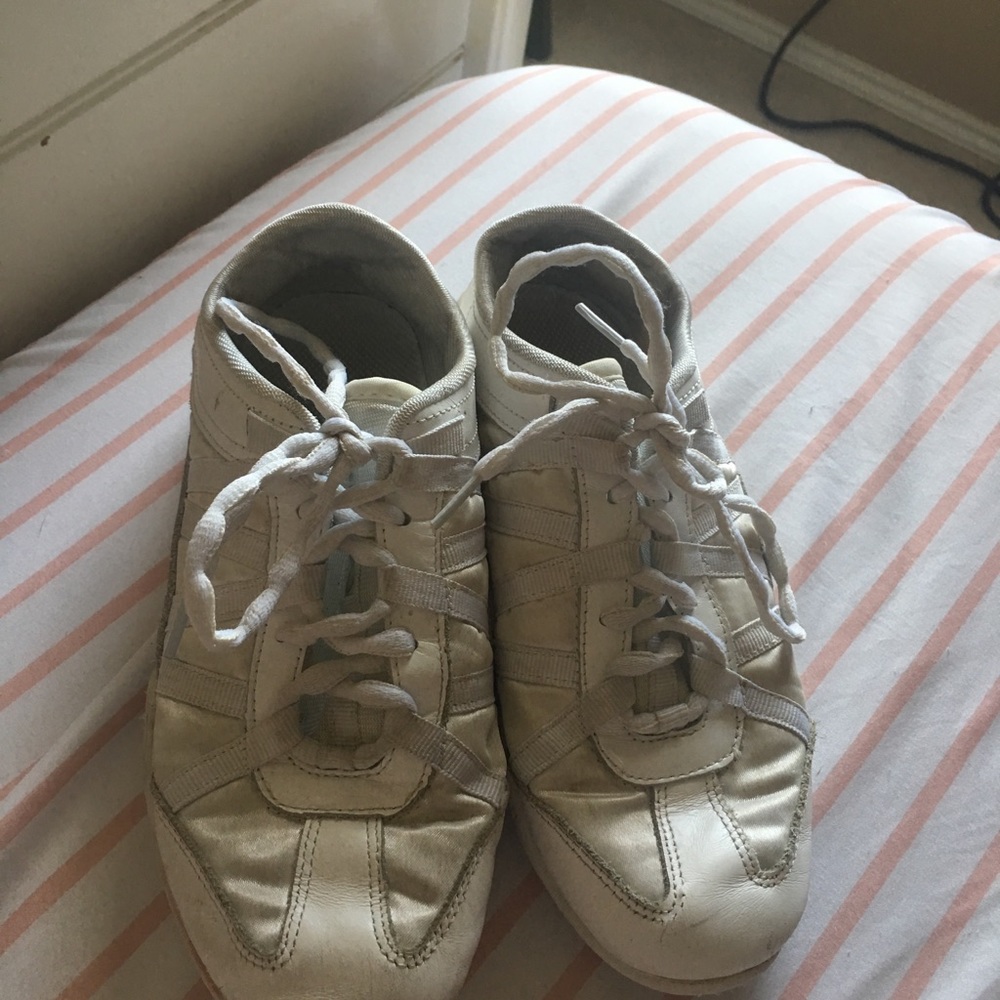 Cheer Shoes
